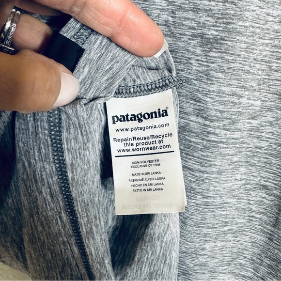 Patagonia Capilene Cool Daily Graphic Shirt in Feather Women’s Gray Size Small - Picture 7 of 9